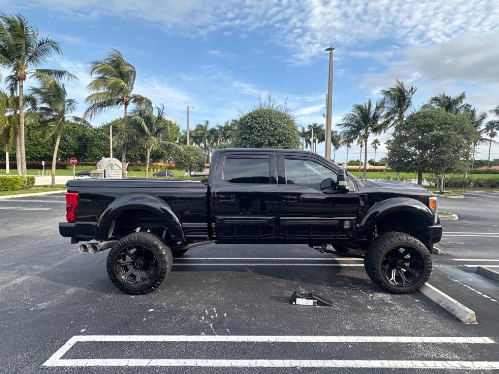 2017 Ford F-250 - $59,995